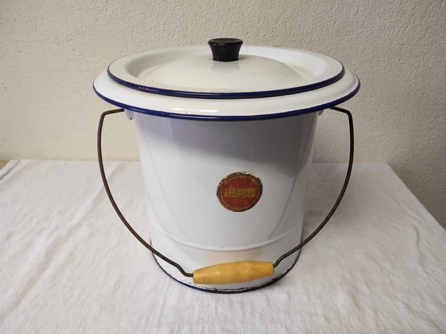 ANCIEN POT DE Chambre D Aisance Neuf Emaille Blanc Et Liseret Bleu EUR