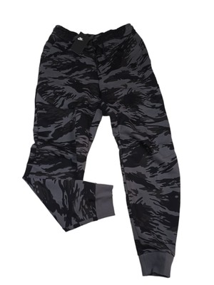 nike slim fit jogger