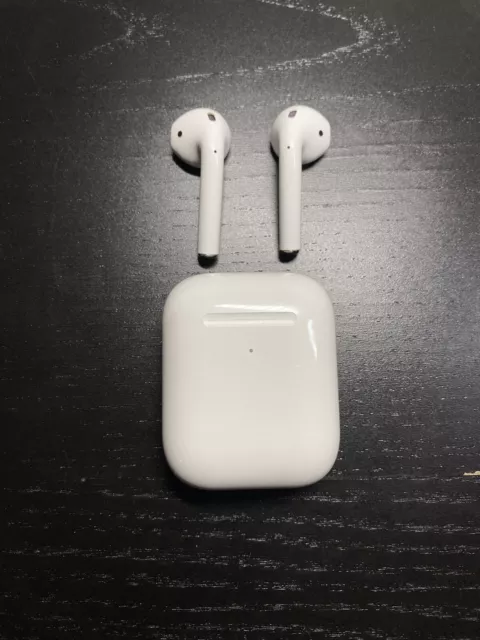 Apple AirPods 2nd Gen A1602 MV7N2AM/A Bluetooth Earbuds White Excellent