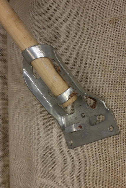 Old Vintage Flag Pole Bracket Banner 3/4” Holder Steel 25 Degree Angle USA Made 2