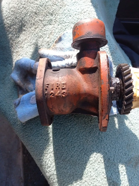 Allis Chalmers wd w45 tractor Distributor drive governor  Free Ship