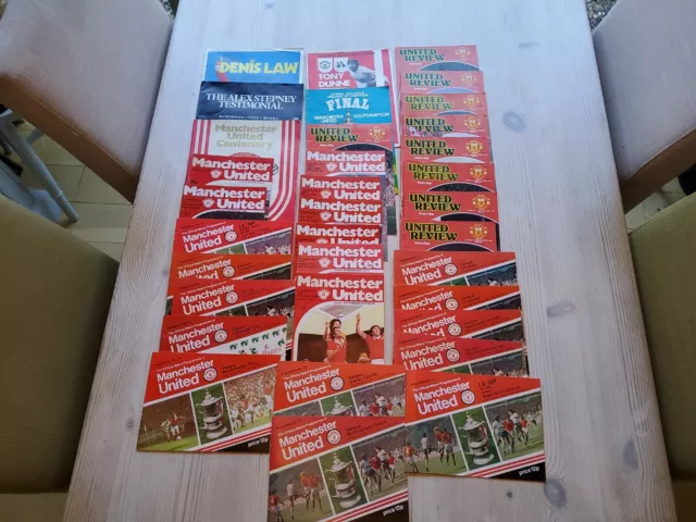 1..Job lot Manchester United football programmes x 34, 1970's