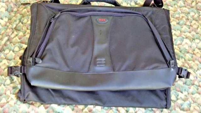 TUMI 536C Ballistic Nylon Gray Bi Fold Dress Suit Carry-On Garment Bag Black 2