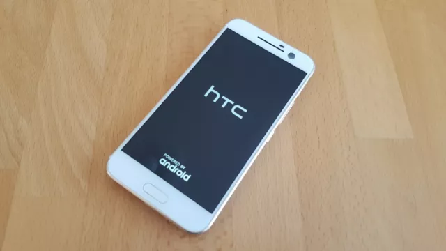 HTC 10 32GB  Topaz Gold ohne Simlock / 36 Monate ( 3 Jahre ) Gewähr