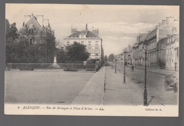 CPA animée - ALENCON - RUE DE BRETAGNE ET PLACE D'ARMES - ORNE 61 - circulée 191
