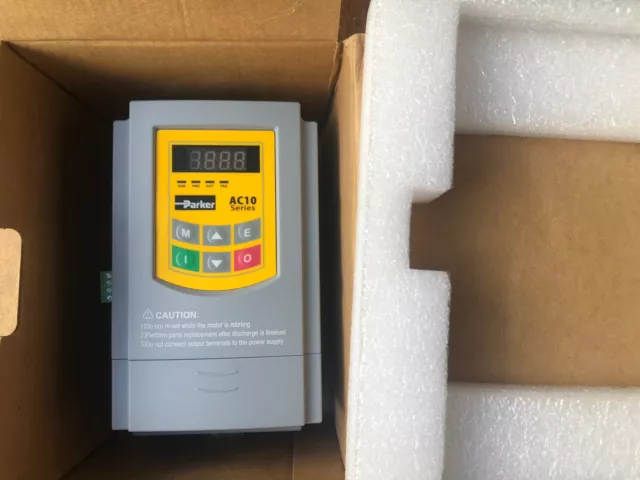 Parker AC10 1,5kw 240v azionamento inverter 1 fase in/3 out 10G-12-0070-BF 832-5313