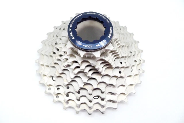 Pacco Pignoni Shimano Ultegra CS-R8000 11 Velocit&agrave; | Appannamento 24-27-30T Per Cassetta 11-30T | Originale Per Bici Da Corsa