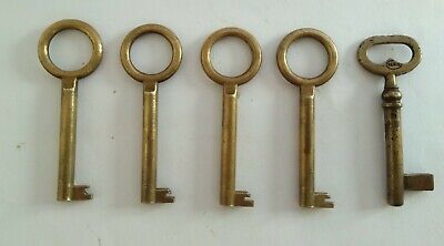 Lot Of 5 Antique French Bronze Brass Skeleton Key Lock Padlock Furniture keys
