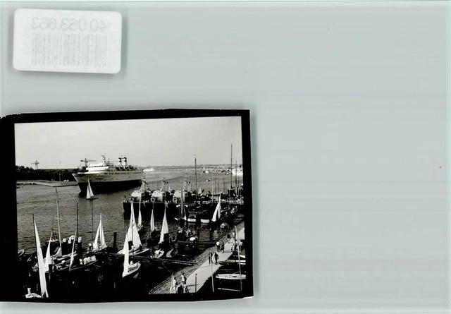 40063663 - 2401 Travemuende Jachthafen Hafen