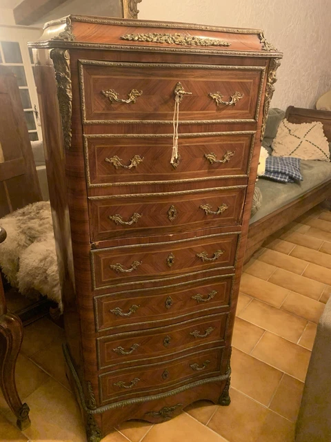 ANCIENNE CAISSE EN bois de pêche avec roues support de canne à pêche