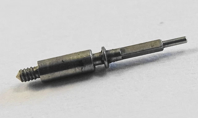 Tige Montre Lip R.50 Tige De Remontoir Pour Montre LIP R.50 – Pièce Neuve Sans étiquette Tige LIP R.50