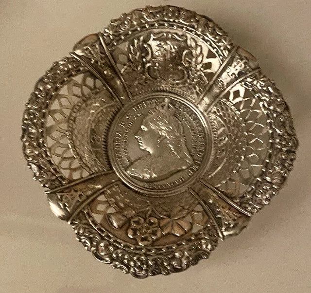 Queen Victoria Diamond Jubilee sterling silver bonbon dish Crisford & Norris
