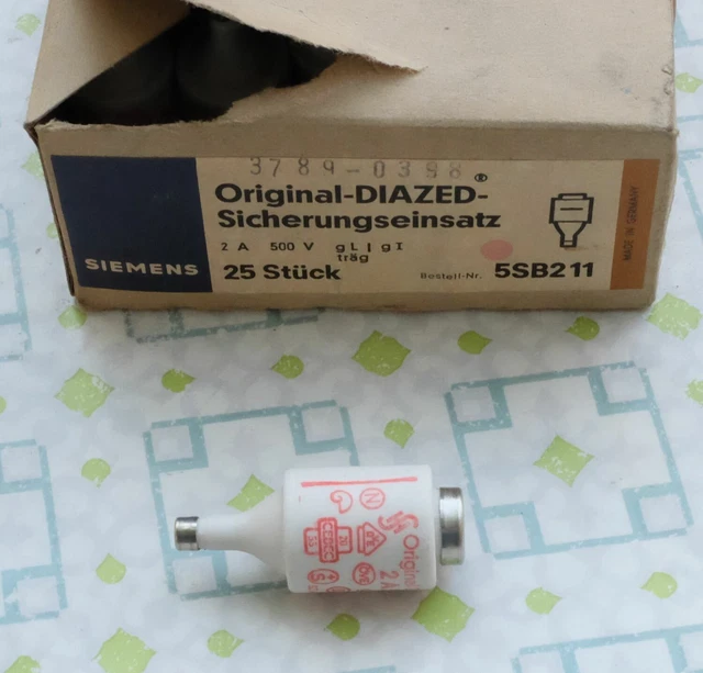 25x Siemens 5SB112 Fusible de type DIAZED taille DII, 2A, gG 500V. Lot de 25