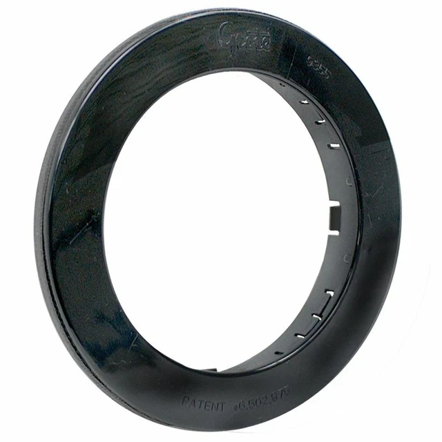 Grote 93552 4,BLACK, PLASTIC THEFT RESISTANT FLANGE"
