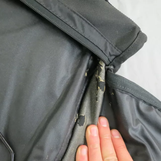 TUMI High-Quality Black Ballistic Nylon Bi-Fold Shoulder Carry Garment Bag LOOK 6