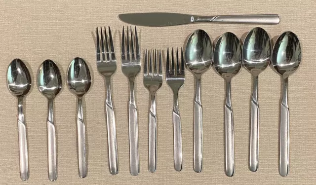 12 Pieces Cambridge Silver Paige Stainless Flatware Spoons Knife Fork