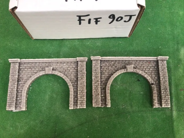 N Scale Tunnel portals X 2 -Twin Track - Stone Style, Painted & Weathered FIF90J