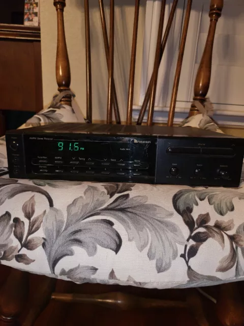 Nakamichi R-1 Vintage AC 120V AM/FM Stereo Receiver Nakamichi R-1 Vintage AC 120V AM/FM Stereo Receiver