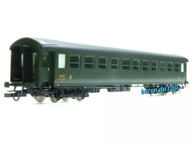 Voiture express 1ère/2ème classe fourgon bagages SNCF Ep III HO Roco