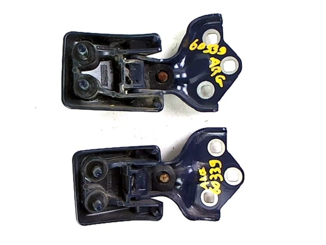 Charniere de porte de coffre gauche  CITROEN JUMPY 3 XS 2.0 BLUE H/R:47740153