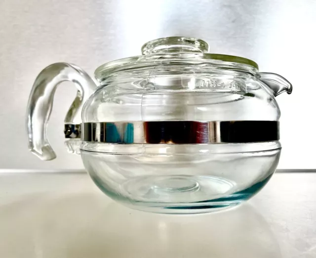 Vintage Pyrex Flameware 8446B 6 Cup Glass Coffee/Tea  Pot W/Lid