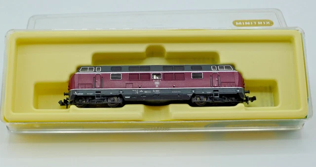 Spur N-Minitrix 2079-Schöne Diesellok BR 221 mit Lichtwechsel-gebraucht