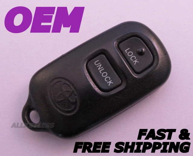 thumbnail image 2 of Used Toyota Camry Keyless Remote Flip Key HYQ12BFB – 2018-2022 – Uncut Blank – Worn Housing 2 of 5