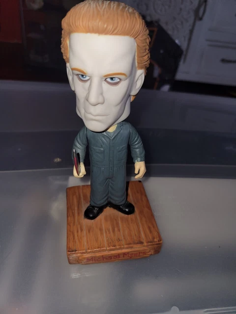 Funko Halloween Michael Myers Wacky Wobbler bobblehead figure statue Horror