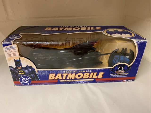 CORGI 2000 DC COMICS BATMOBILE 1:18 Scale Die Cast Model Car Batman Sounds Boxed