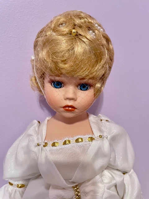Heritage Signature Collection 2000 Porcelain Guardian Angel Doll Grace #12244 2