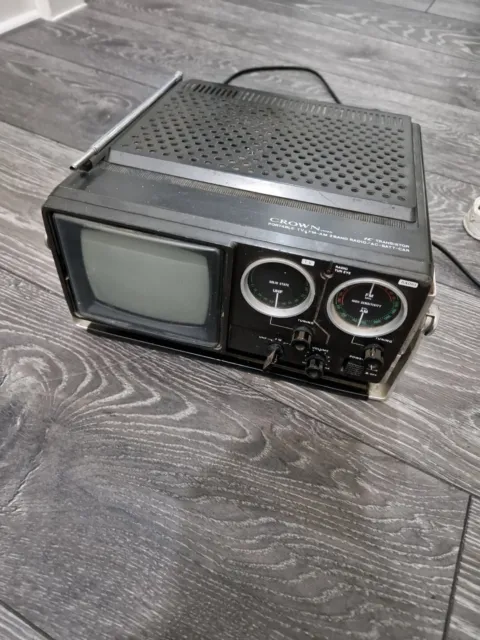 Crown Portable  Tv/ Fm-Am 2 Band Radio. Working Condition.
