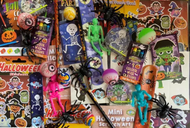 50 x Halloween Party Bag Fillers Boys Girls Pinata Lucky Dip Toy Prizes