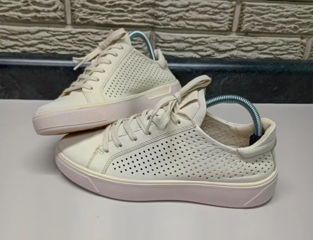 Ecco Street Tray Perforated Leather Shoes   Ivory Women's Sz 10-10.5 US Sz 41 EU