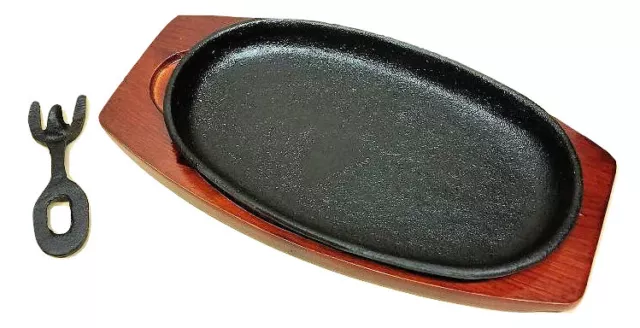 New Cast Iron Steak Fajita Sizzling Platter Plate w/ wooden holder Japanese 2