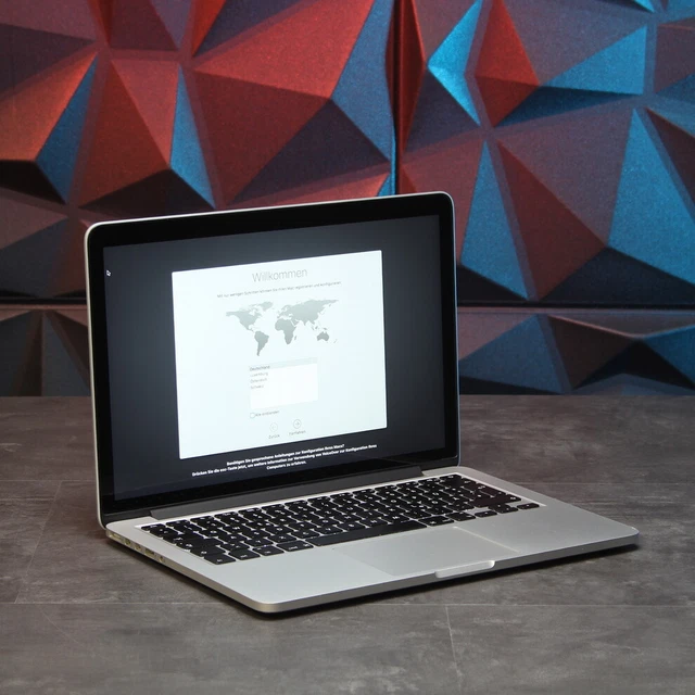 Apple MacBook Pro 13,3" Retina (Anfang 2015) // i5-5257U, 8GB RAM, 256 GB SSD