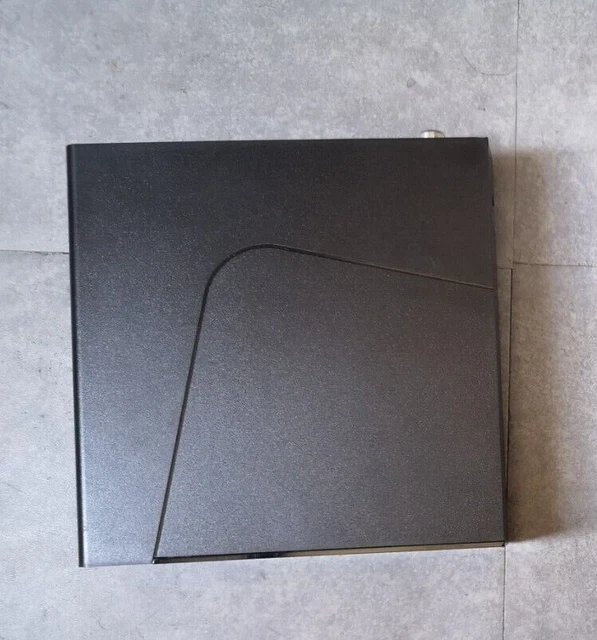 Décodeur SFR La Box TV STB7 4K UHD   (  BON ETAT  )
