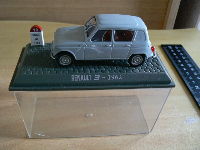 Renault Laguna 2 Police Anglaise – Universal Hobbies 1/43 – Miniature Collection En Boîte