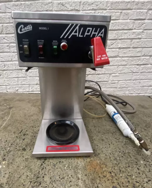 Wilbur Curtis Alpha 3 Coffe Maker Decanter Coffee Brewer - 1 Burner  1600 Watts