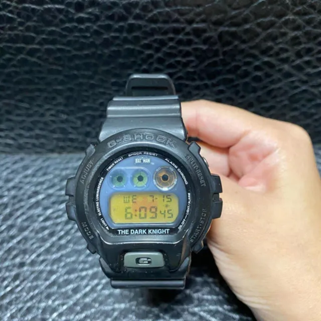 Reloj CASIO G-SHOCK x BATMAN Dark Knight DC Comics Edición limitada DW-6900...