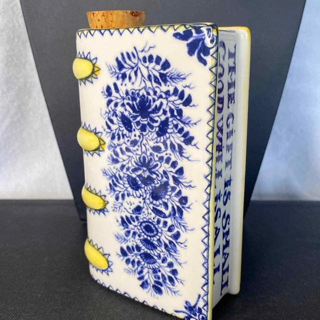 Book Flask Metropolitan Museum of Art  The Gift is Small, Good Will is All