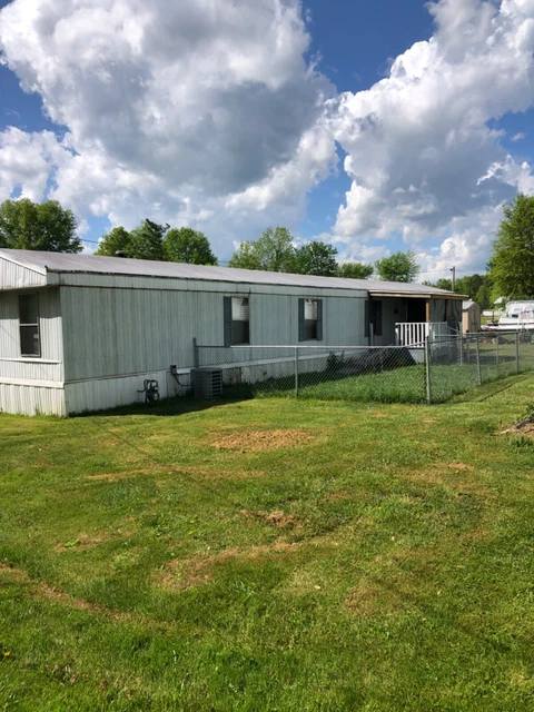 Rental property: Two mobile homes and 120x150 lot for sale.