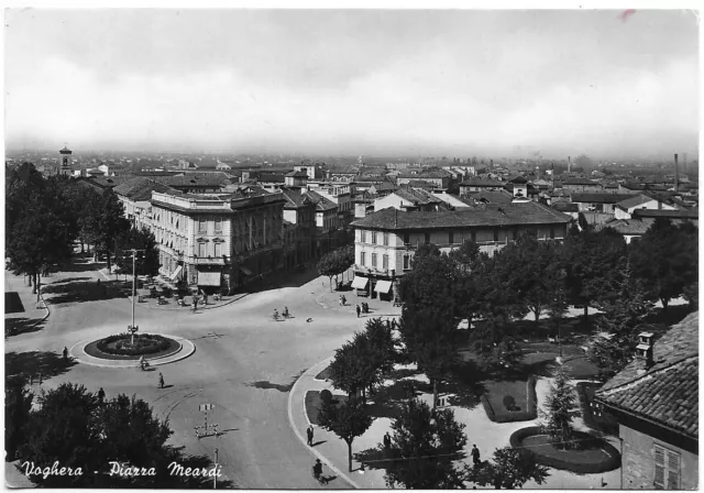 Voghera (Pavia). Piazza Meardi.