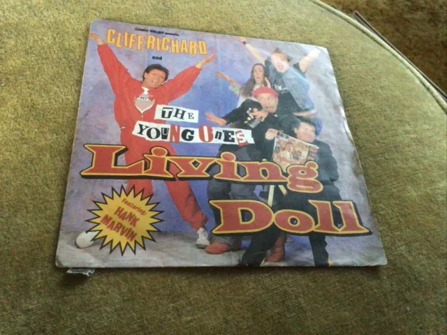 Cliff Richard and The Young Ones - Living Doll  (7" Vinyl)