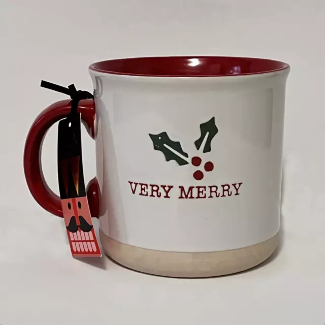 FAO Schwarz VERY MERRY Christmas Mug Ceramic Large Red Green White Collectible