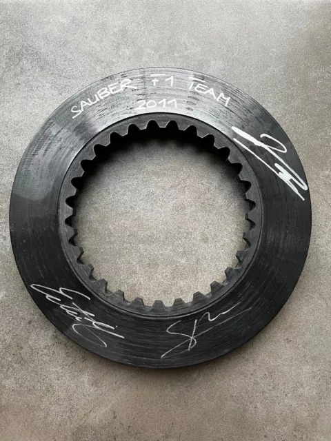 Signierte F1  BREMBO Carbon Bremsscheibe Formel 1 Sauber Team C30 - 2011