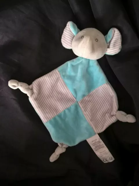 Peluche Doudou Plat Eléphant Blanc Gris et Bleu Tom & kiddy Bisous d’Ange