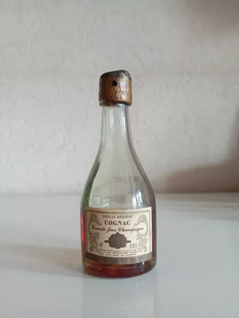 Old mini bottle cognac Menuet 0,03L