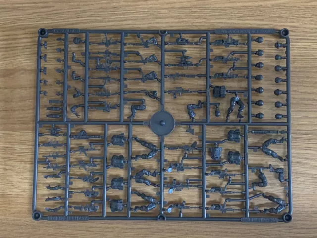 Warlord Games Moderno Militar 28mm Figuras de Plástico Sprue 8 Figuras Gratis Reino Unido P&P