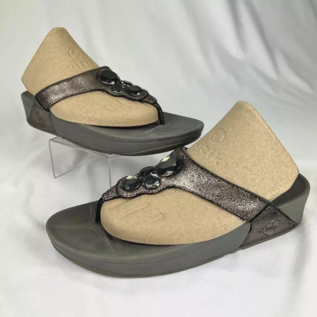 Fitflop Women's Size 9 Thong Wedge Sandals Pewter with Four Rhinestones 2