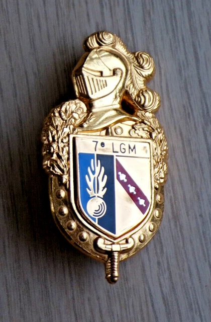 A PINS PIN ARMEE MILITAIRE BLASON GENDARMERIE LEGION DE LA REUNION EUR